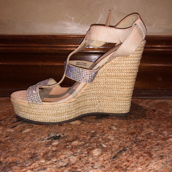 ALDO SPARKLY WEDGES - Picture 5 of 5
